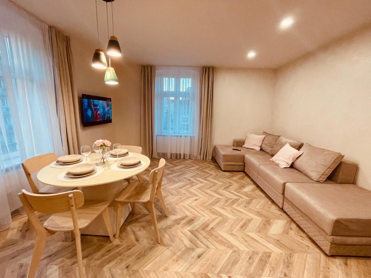 Kobiela Apartments Family Delux Ktw City Center カトヴィツェ エクステリア 写真