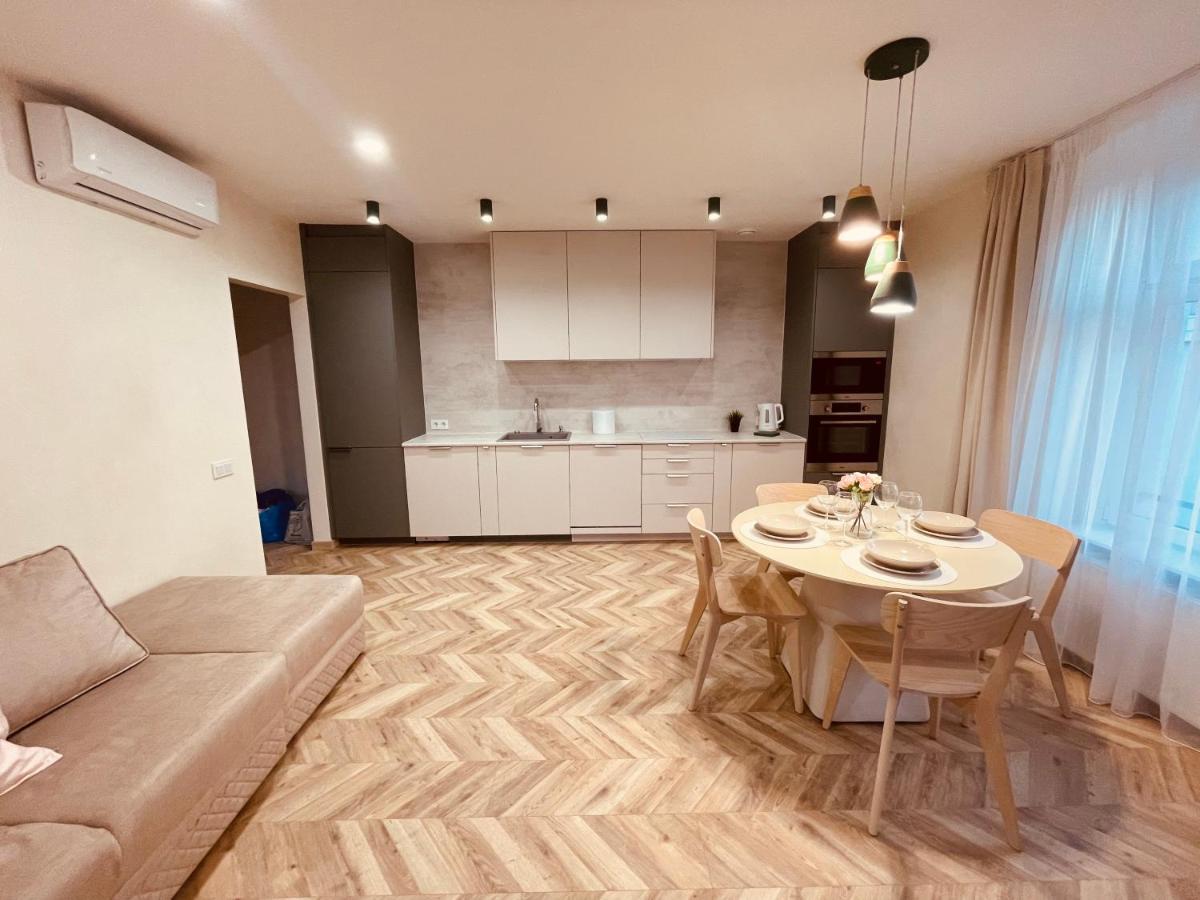 Kobiela Apartments Family Delux Ktw City Center カトヴィツェ エクステリア 写真
